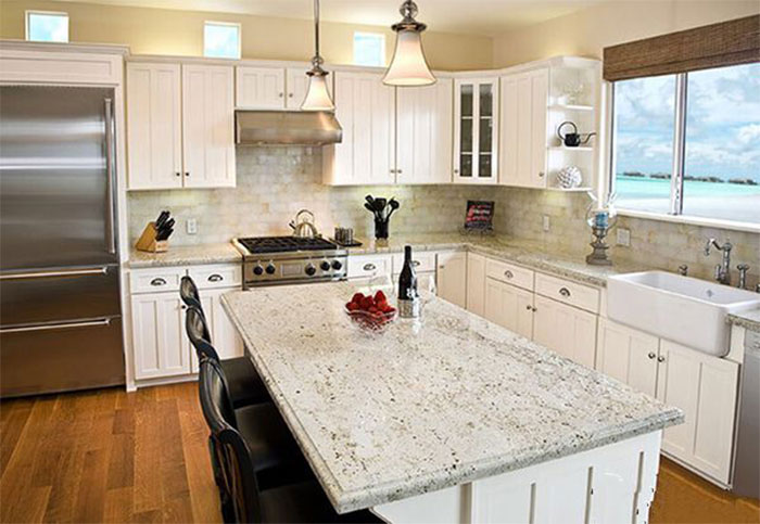 tủ bếp nhựa pvc kết hợp mặt bàn đá granite