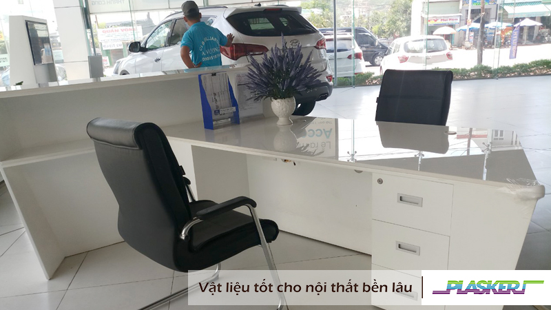 tấm nhựa plasker trang trí showroom HYUNDAI bình định