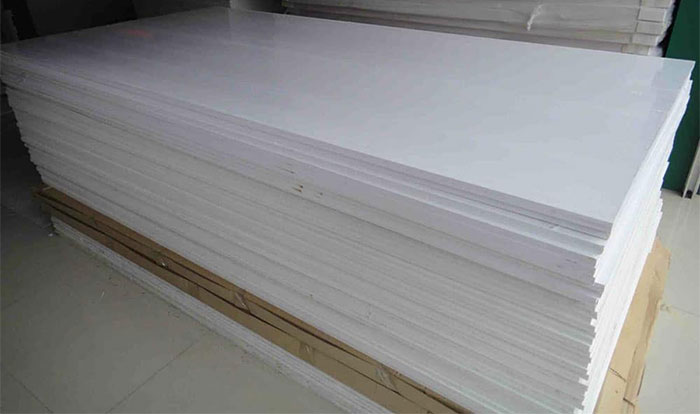 Phân biệt tấm nhựa pvc và tấm nhựa pvc kỹ thuật